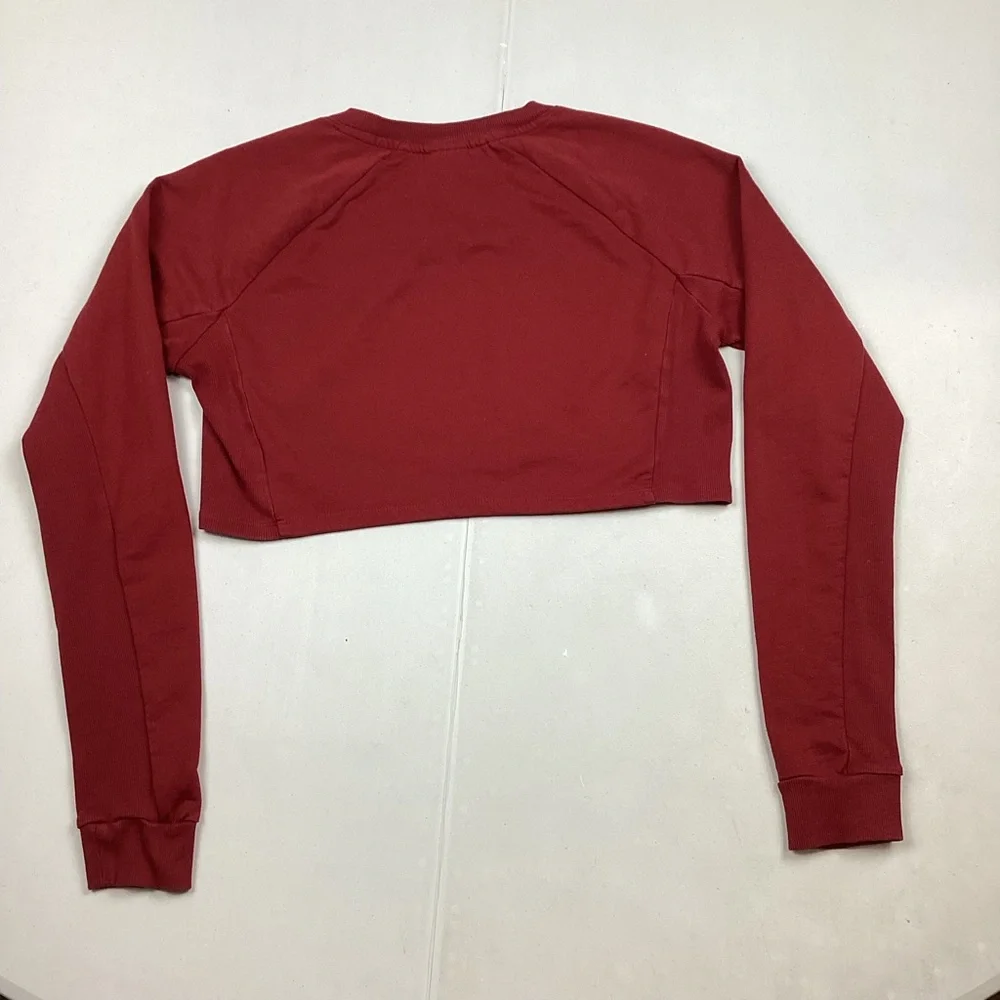 GymShark Long Sleeve Crop Top - Picture 2 of 7